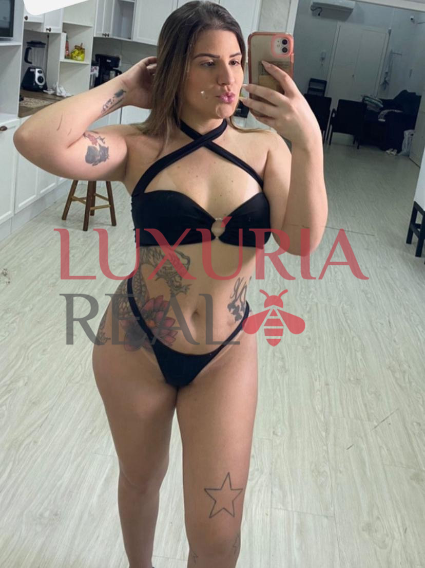 Foto Corpo com Rosto Coberto